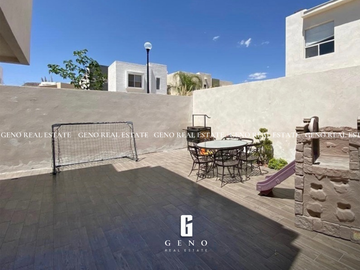 CASA EN VENTA EN VALLE ESCONDIDO EN ESQUINA