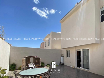 CASA EN VENTA EN VALLE ESCONDIDO EN ESQUINA