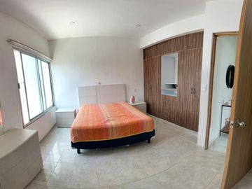 CASA CON ALBERCA Y JARDIN EN VENTA AL SUR DE CUERNAVACA
