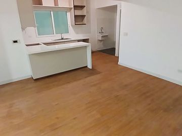 DEPARTAMENTO DE ESTRENO 2D VISTA EXTERIOR – MONTERRICO (SURCO)
