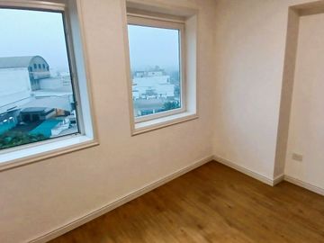 DEPARTAMENTO DE ESTRENO 2D VISTA EXTERIOR – MONTERRICO (SURCO)