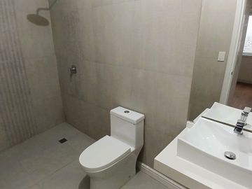 DEPARTAMENTO DE ESTRENO 2D VISTA EXTERIOR – MONTERRICO (SURCO)