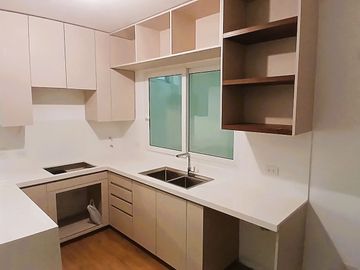 DEPARTAMENTO DE ESTRENO 2D VISTA EXTERIOR – MONTERRICO (SURCO)