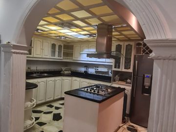 VENTA DE CASA EN MELGAR CON RENTA