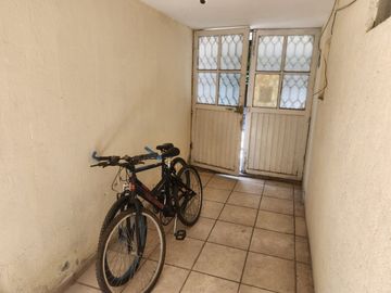 Venta de casa en el Cerrito cerca del Tepetate.