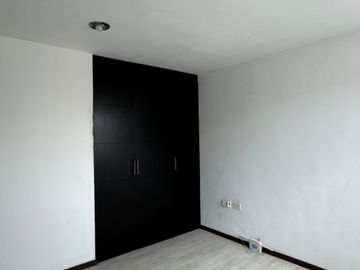Casa EN VENTA en fraccionamiento atrás de Plaza San Diego