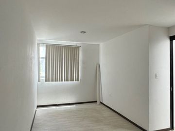 Casa EN VENTA en fraccionamiento atrás de Plaza San Diego