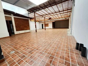 VENDO LOCAL COMERCIAL