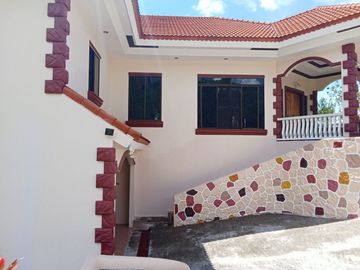 HOUSE AND LOT FOR SALE SIQ00140