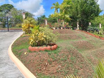 HOUSE AND LOT FOR SALE SIQ00140