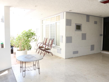 CASA DE UN PISO EN VENTA EN COL. MITRAS CENTRO, MONTERREY.