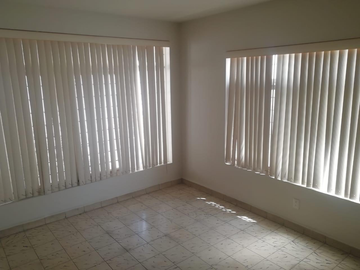 CASA DE UN PISO EN VENTA EN COL. MITRAS CENTRO, MONTERREY.