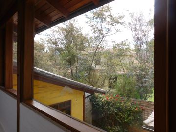 CASA CUMBAYA CERCA USFQ PILLAGUA