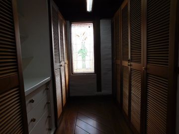CASA CUMBAYA CERCA USFQ PILLAGUA