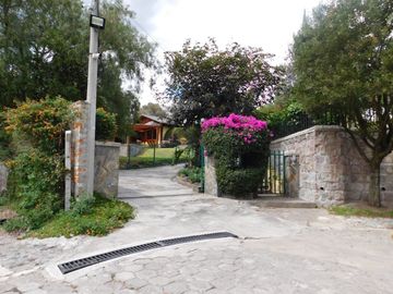 CASA CUMBAYA CERCA USFQ PILLAGUA