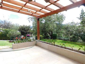 CASA CUMBAYA CERCA USFQ PILLAGUA