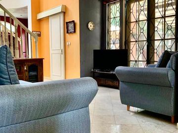 Dijual Rumah Mewah 2 Lantai di Perumahan Senayan Bintaro, Strategis & Nyaman