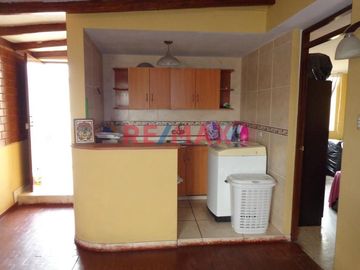 Vendo Casa cerca al Ovalo Higuereta, Surco