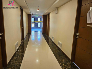 RFO Studio Condo Unit with Balcony for Sale at Selendra, Baguio City