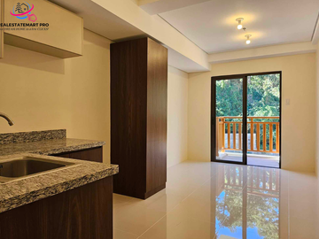 RFO Studio Condo Unit with Balcony for Sale at Selendra, Baguio City