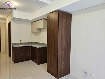 RFO Studio Condo Unit with Balcony for Sale at Selendra, Baguio City