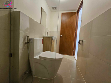 RFO Studio Condo Unit with Balcony for Sale at Selendra, Baguio City