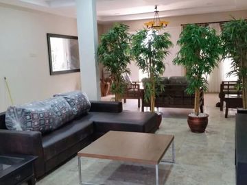 DISEWAKAN RUMAH CLUSTER BEVERLY SWIMMING POOL- Lippo Cikarang