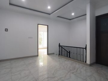 Rumah baru on progress di komplek jatipadang pasar minggu jakarta