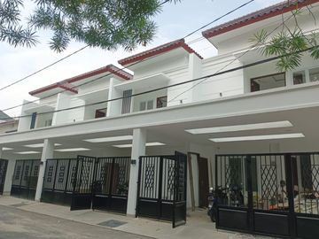 Rumah baru on progress di komplek jatipadang pasar minggu jakarta