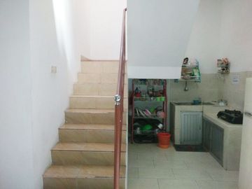 Kost Putri Dekat UNTAG Surabaya, Universitas Dr. Soetomo Surabaya, Marvell City Mall