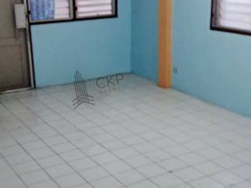 Urgent sale, corner townhouse, 23 sq wa, near Phra Samut Chedi Hospital. The installment price is cheaper than renting.