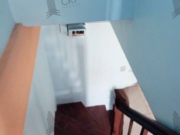 Urgent sale, corner townhouse, 23 sq wa, near Phra Samut Chedi Hospital. The installment price is cheaper than renting.