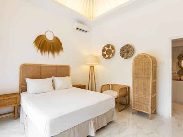 2 BEDROOM MODERN VILLA IN SEMINYAK FOR RENT