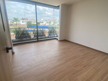 Casa Nueva en Venta, Hermoso diseño y acabados de Primera, Momoxpan, Chol.