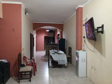 Se vende casa en cdla. Los Naranjos - Pasaje