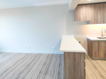 EARLY MOVE IN PROMO! 2BR MAPLE in Verdant at 89 SQM Floor Area, Fully Finished, with Balcony, 2 Parking Inclusive, in Ortigas Center Pasig City, PRE-S