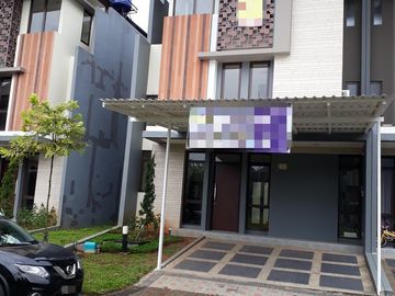 Disewakan Rumah Regentown BSD City Tangerang Fully Furnished Siap Huni Lokasi Strategis Nyaman Depan ICE BSD