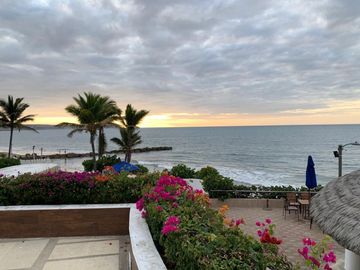casa de venta con vista al mar en Manta