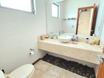 Las Cañadas Casa en Venta en Coto La Pradera con Elevador