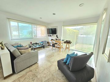 Las Cañadas Casa en Venta en Coto La Pradera con Elevador