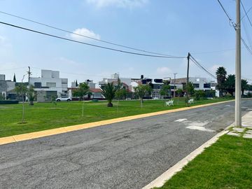 ¡Gran oferta! Lote habitacional en privada exclusiva con seguridad 24/7