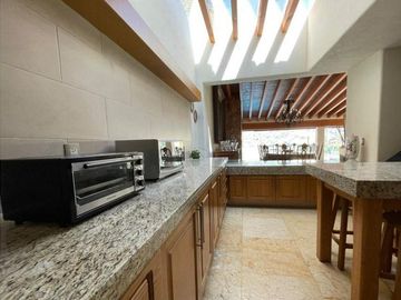 MAGNIFICA CASA EN RENTA CON ACCESO AL LAGO