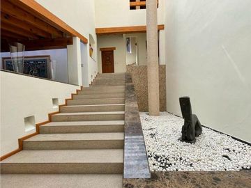 MAGNIFICA CASA EN RENTA CON ACCESO AL LAGO