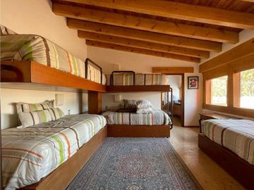 MAGNIFICA CASA EN RENTA CON ACCESO AL LAGO