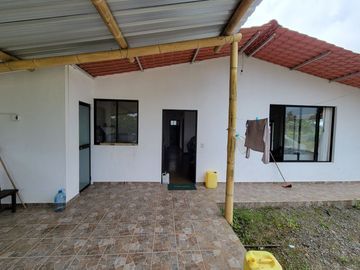 BONITA CASA 168 M2 + 11.923 M2 DE TERRENO - P. VICENTE MALDONADO - SECTOR ANDOAS