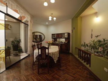 VENTA DE CASA EN SURCO - LOMAS DEL LIRIO