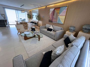 Casa en Venta: Encantadora Residencia en Lucerna, Zona Sur de Aguascalientes