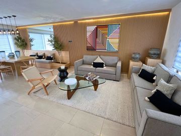 Casa en Venta: Encantadora Residencia en Lucerna, Zona Sur de Aguascalientes