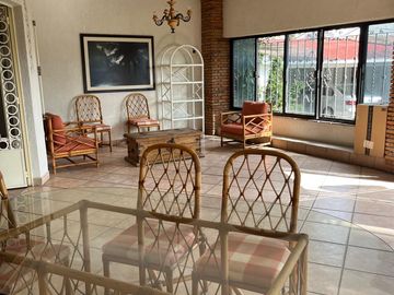 Chapultepec - Inversionistas!!! Super ubicacion - Para remodelar  , uso comercial!.