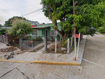 CASA EN CALLE MIGUEL PADILLA, TONALA 2000, TONALA. ¡NO CREDITOS!